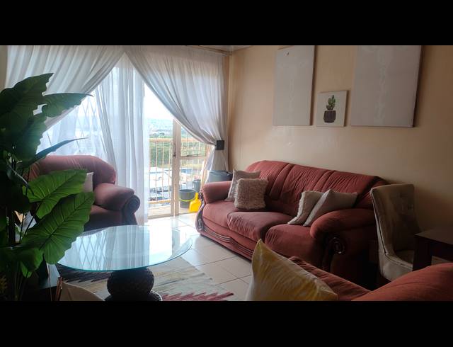 2 BEDROOM FLAT FOR SALE IN SILVERTON